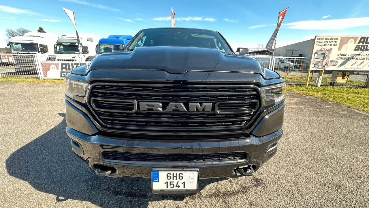 Dodge RAM 1500 E-TORQUE - Car: picture 2 Dodge RAM 1500 E-TORQUE - Car: picture 2