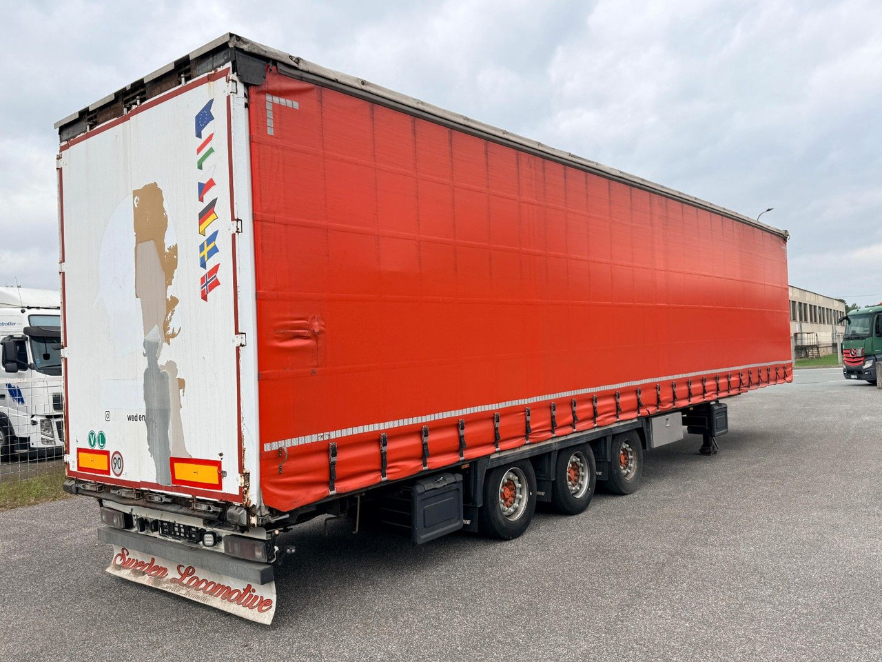 Krone SD - Curtainsider semi-trailer: picture 4 Krone SD - Curtainsider semi-trailer: picture 4