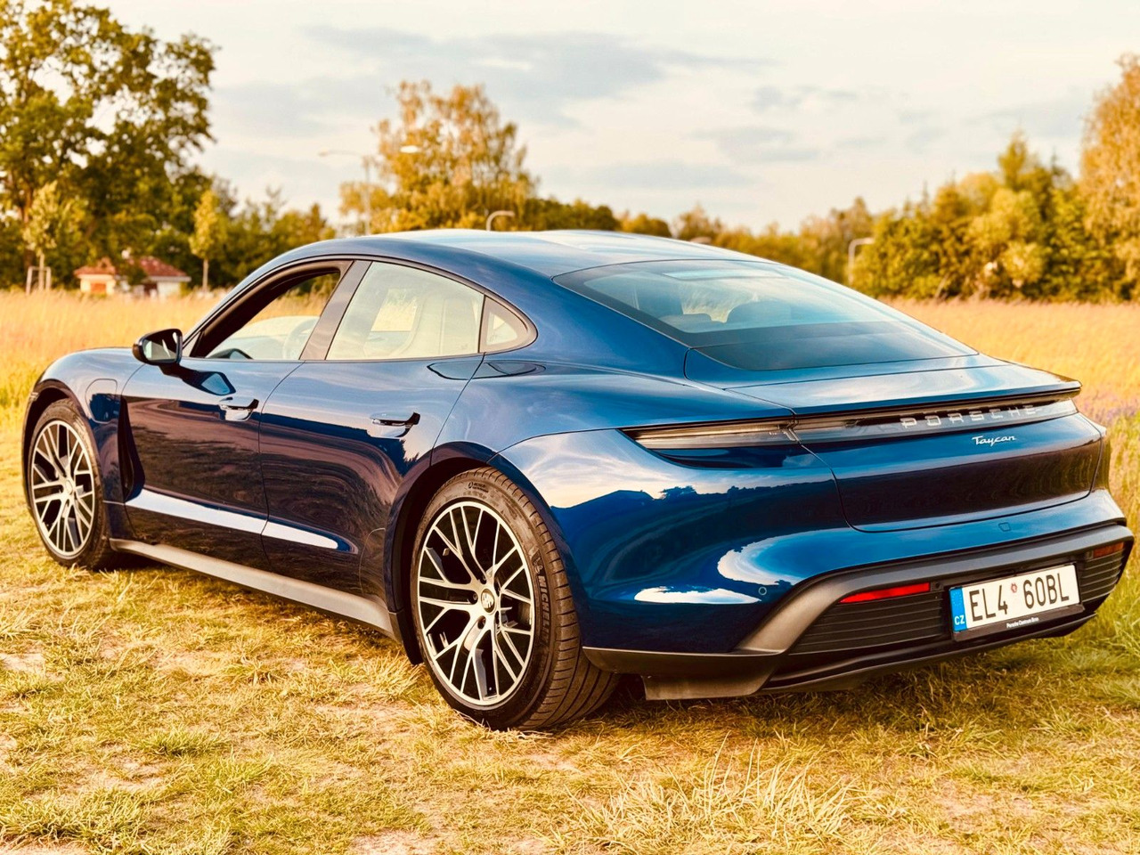 Porsche Taycan CR - Coupe: picture 3 Porsche Taycan CR - Coupe: picture 3
