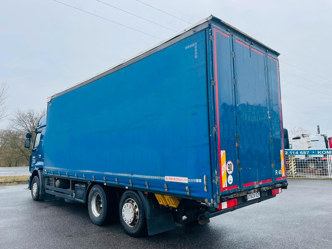 Renault Premium 460 P6X2 EEV - Curtainsider truck: picture 4 Renault Premium 460 P6X2 EEV - Curtainsider truck: picture 4