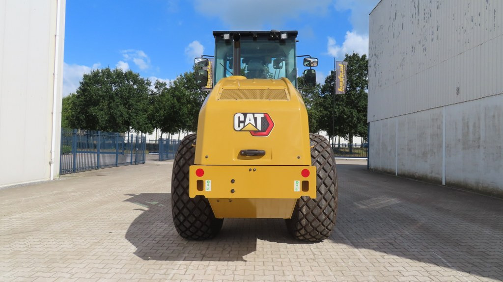 Caterpillar CS66B - Compactor: picture 3 Caterpillar CS66B - Compactor: picture 3