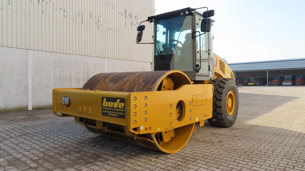 Compactor Caterpillar CS74B: picture 6