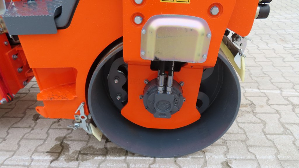Road roller Hamm HD10VV: picture 12