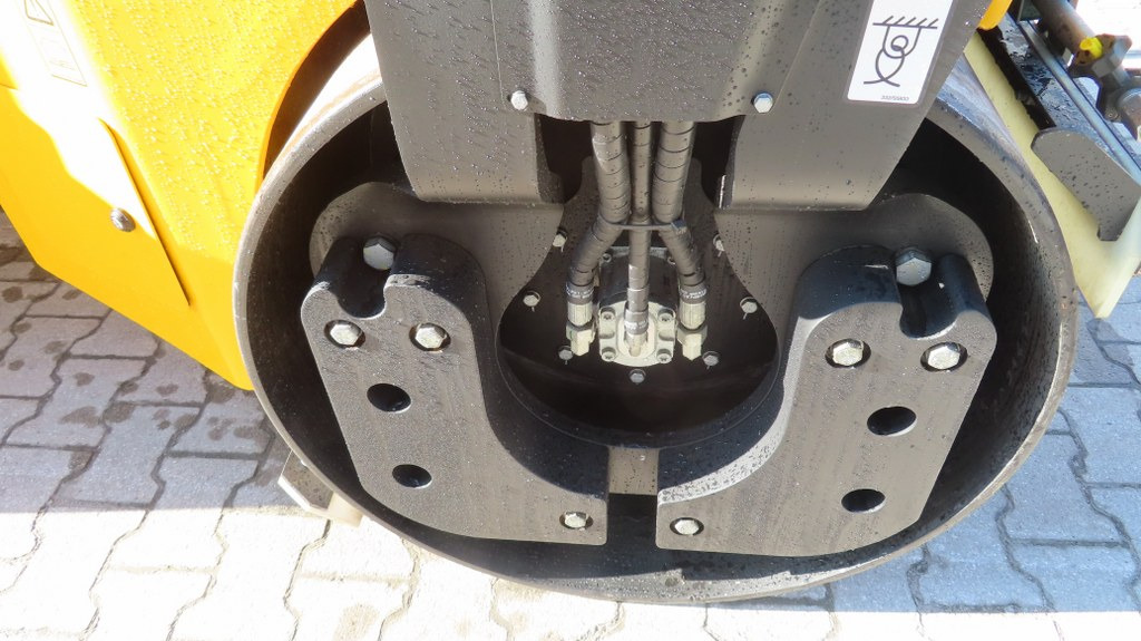 Road roller JCB CT430-140: picture 11