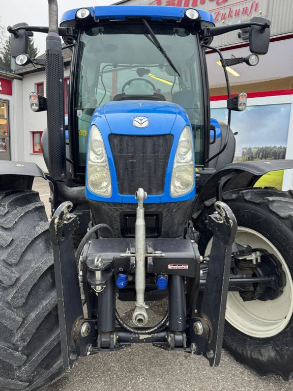 New Holland T6040 Elite - Farm tractor: picture 2 New Holland T6040 Elite - Farm tractor: picture 2
