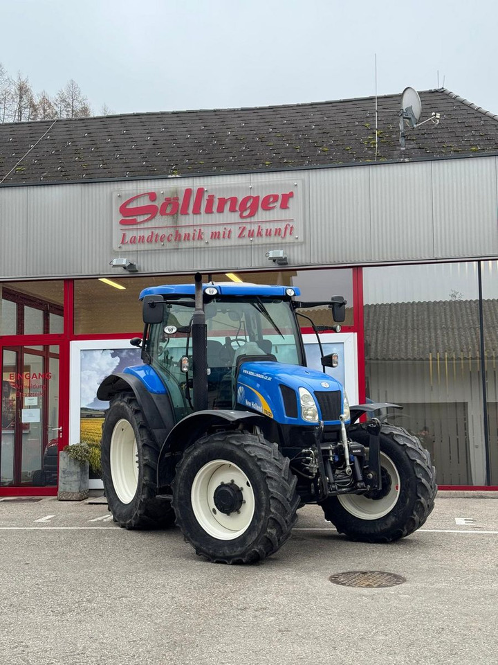 New Holland T6040 Elite - Farm tractor: picture 1 New Holland T6040 Elite - Farm tractor: picture 1