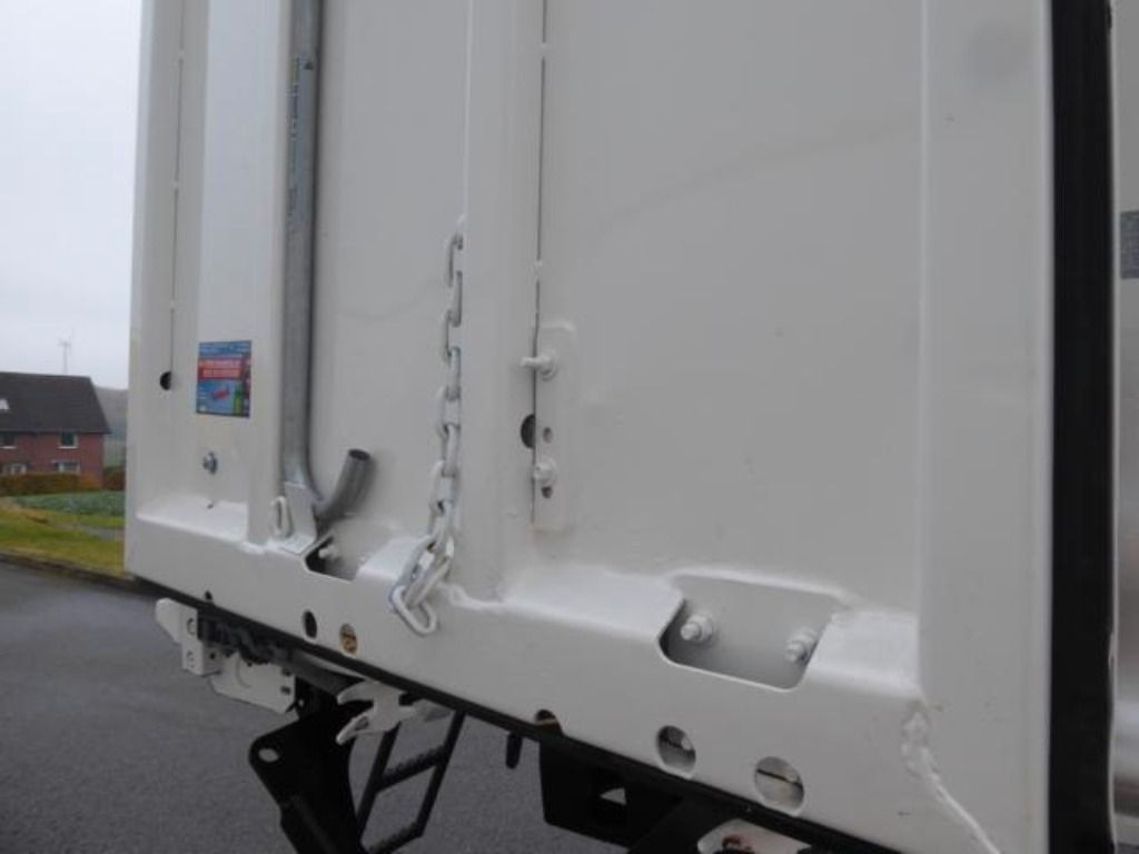 Curtainside swap body Krone Heck mit Portaltüren: picture 14