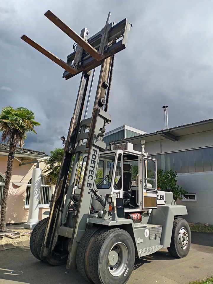 SVETRUCK Schwerlastgabelstapler 1060-30 - Diesel forklift: picture 2 SVETRUCK Schwerlastgabelstapler 1060-30 - Diesel forklift: picture 2