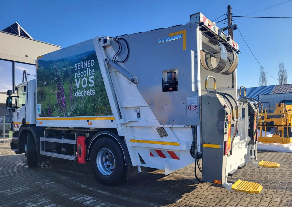 Scania P320 - Garbage truck: picture 4 Scania P320 - Garbage truck: picture 4
