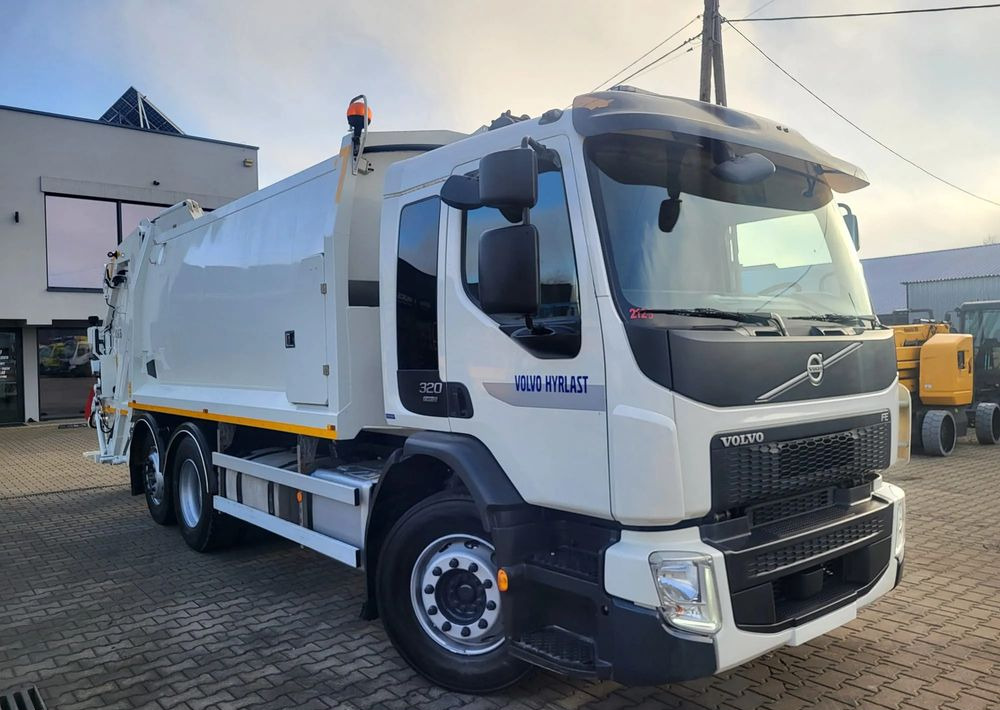 Volvo FE 320 - Garbage truck: picture 2 Volvo FE 320 - Garbage truck: picture 2