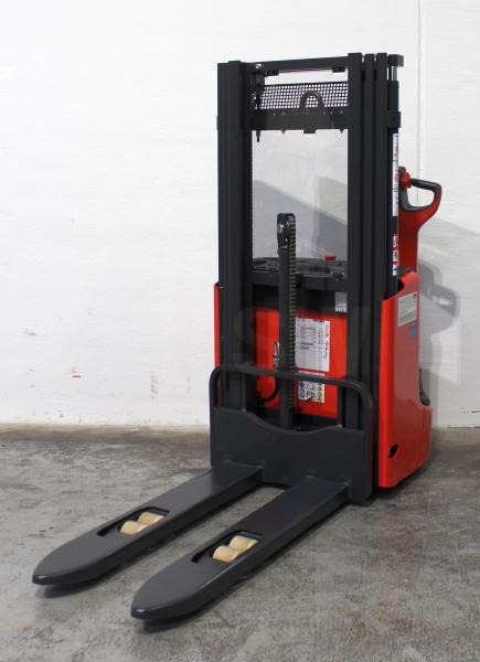 Linde L 10 1172 - Stacker: picture 2 Linde L 10 1172 - Stacker: picture 2