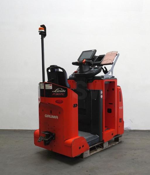 Linde P 30 C 1190 - Tow tractor: picture 2 Linde P 30 C 1190 - Tow tractor: picture 2