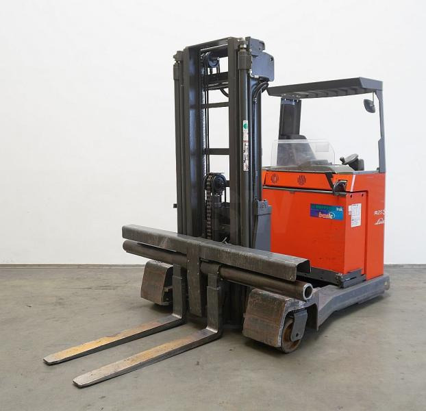 Linde R 25 F 144 - 4-way reach truck: picture 2 Linde R 25 F 144 - 4-way reach truck: picture 2