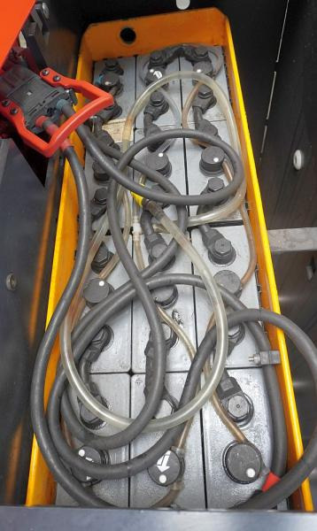 Linde V 10-01 5212 - Order picker: picture 5 Linde V 10-01 5212 - Order picker: picture 5