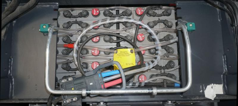 Order picker Linde V 48 5213: picture 6
