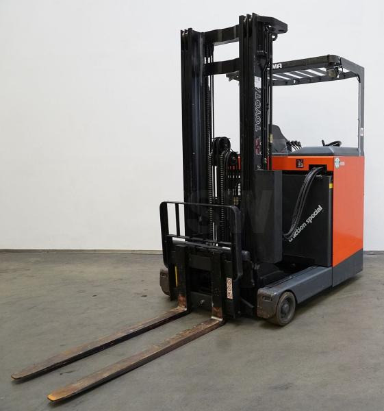 Toyota 6FBRE12 - Reach truck: picture 2 Toyota 6FBRE12 - Reach truck: picture 2