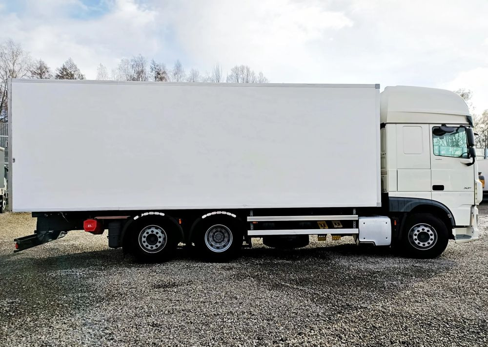 Refrigerator truck DAF XF450 6X2 Chłodnia Izoterma Carrier Supra 950: picture 7