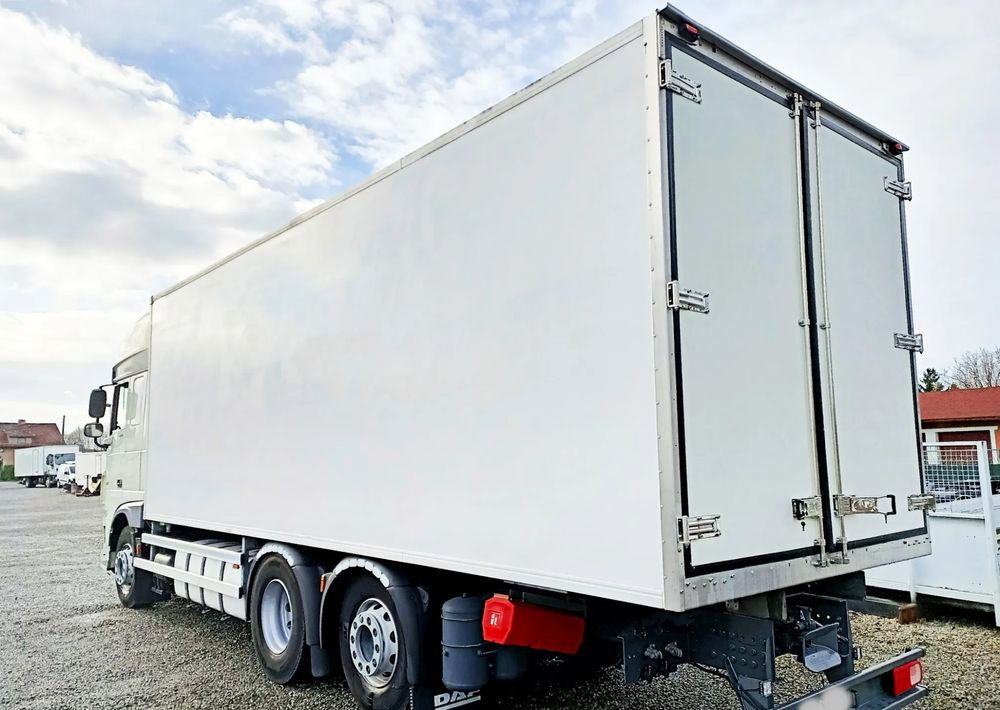 Refrigerator truck DAF XF450 6X2 Chłodnia Izoterma Carrier Supra 950: picture 5