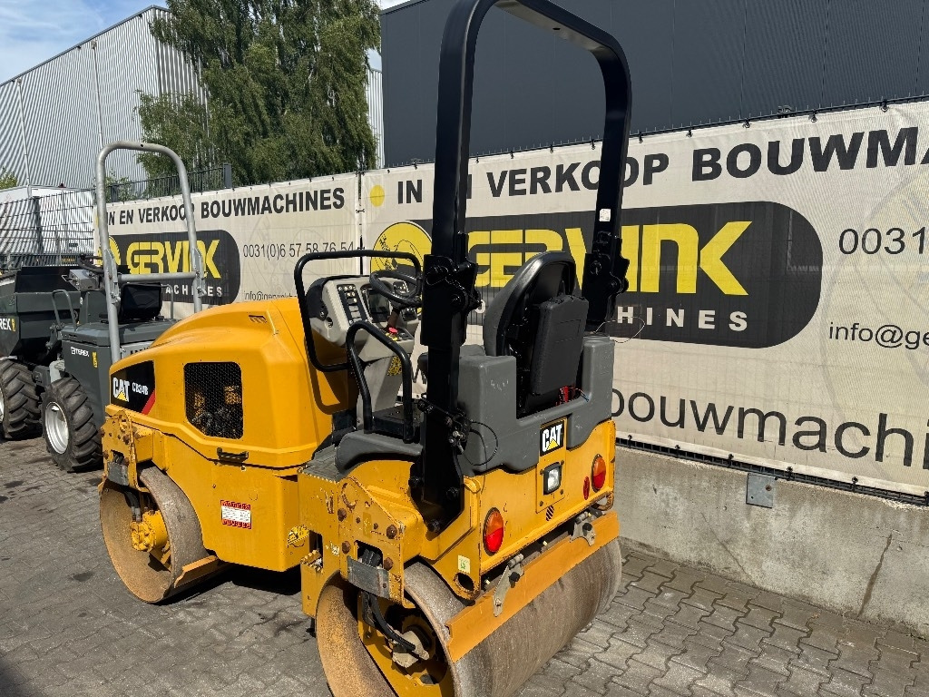 CAT CB 24 B - Road roller: picture 2 CAT CB 24 B - Road roller: picture 2