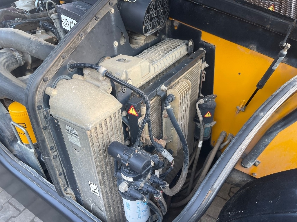 JCB 533-105 - Telescopic handler: picture 4 JCB 533-105 - Telescopic handler: picture 4