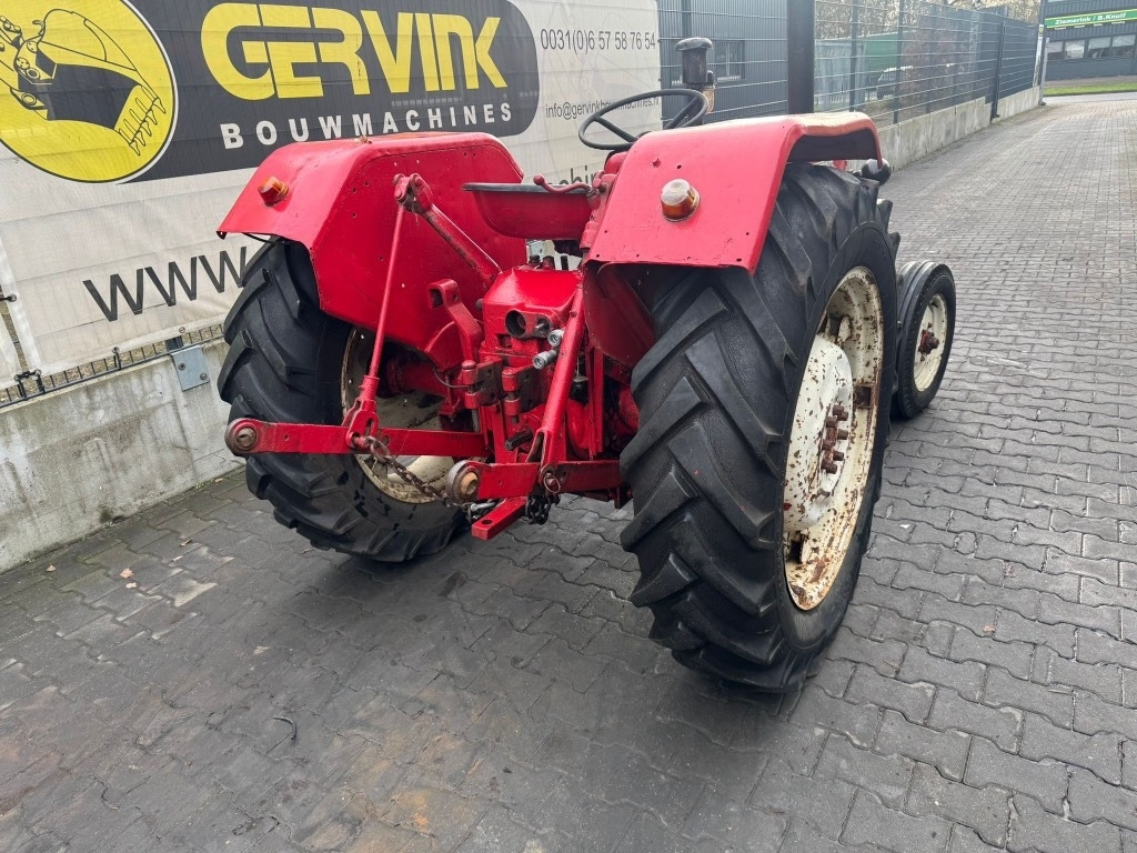 Farm tractor McCormick Oltimer: picture 10