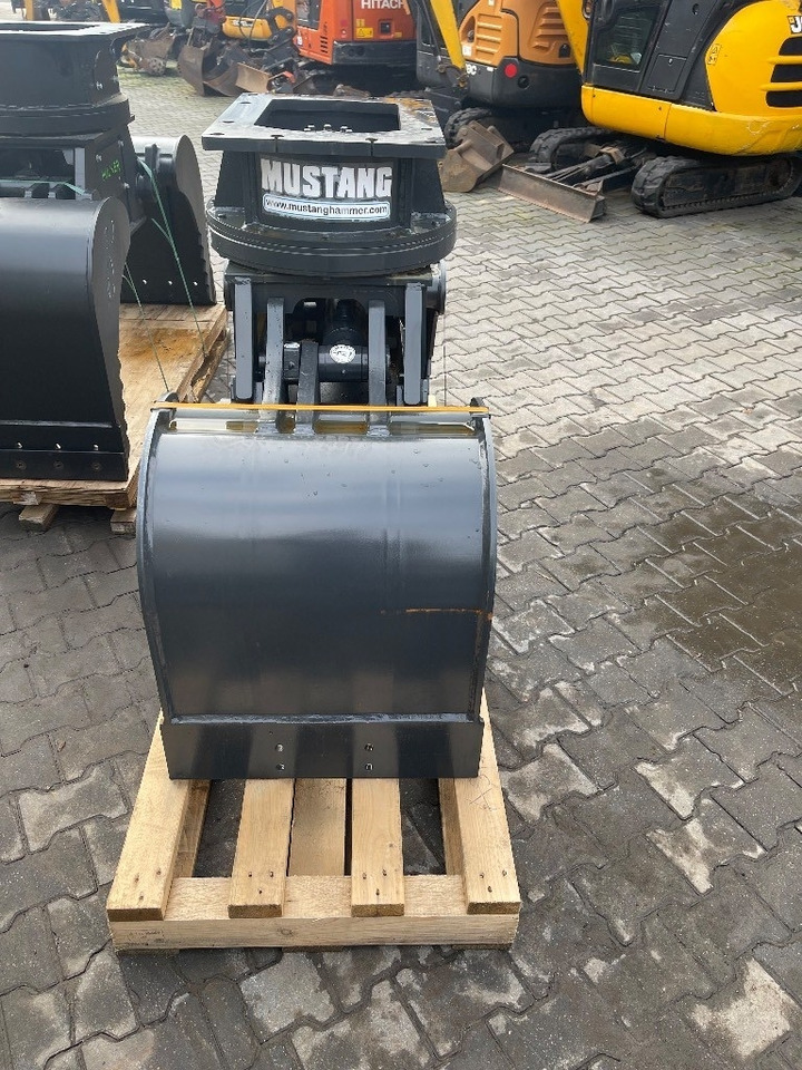 Mustang GRP 450 ch - Grapple for Construction machinery: picture 2 Mustang GRP 450 ch - Grapple for Construction machinery: picture 2