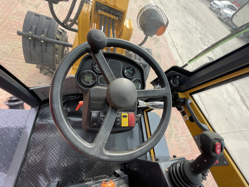 Leasing of Qingdao Promising CE Telescopic Loader ZL15 Qingdao Promising CE Telescopic Loader ZL15: picture 8