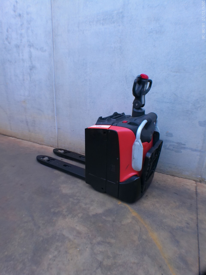 BT LPE 200 - Pallet truck: picture 1 BT LPE 200 - Pallet truck: picture 1