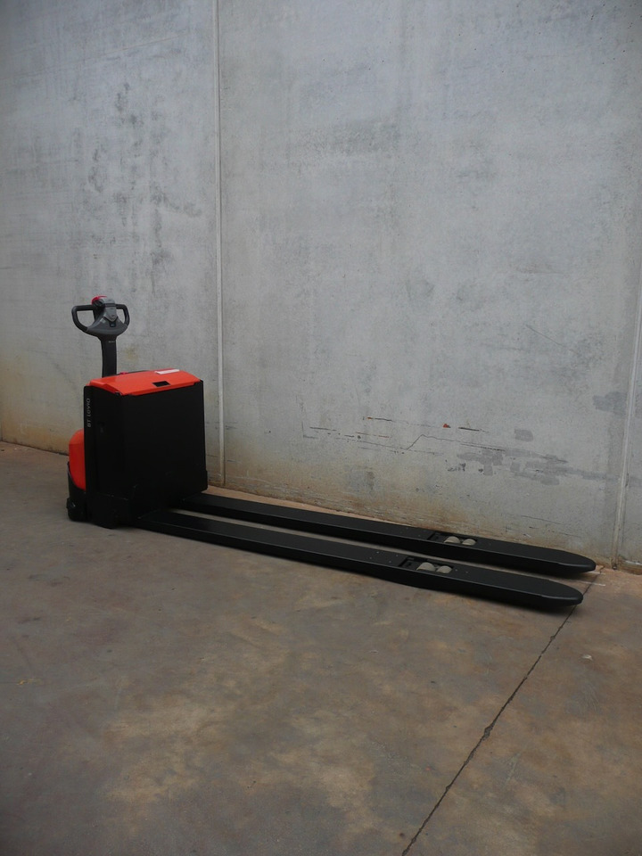 BT LWE 180 2350x570 - Pallet truck: picture 4 BT LWE 180 2350x570 - Pallet truck: picture 4
