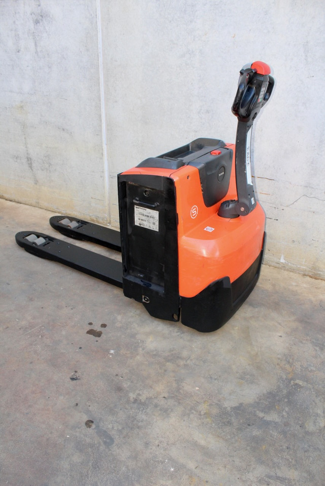 BT LWE 200 - Pallet truck: picture 1 BT LWE 200 - Pallet truck: picture 1