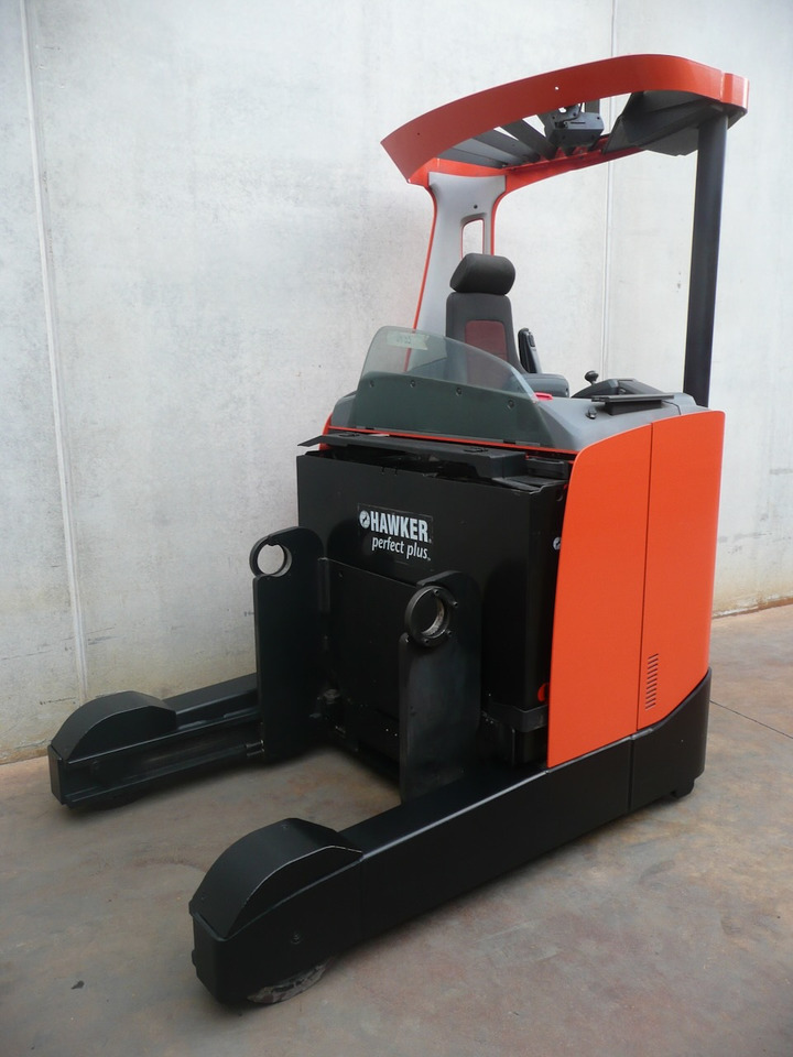 BT RRE 200 E - Reach truck: picture 3 BT RRE 200 E - Reach truck: picture 3