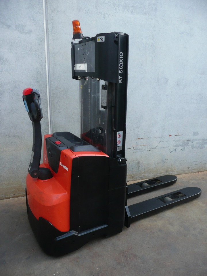 BT SWE120 - Stacker: picture 3 BT SWE120 - Stacker: picture 3