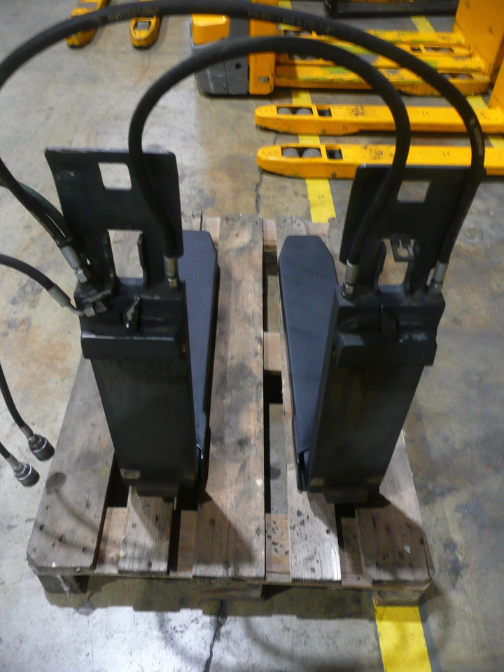 HORQUILLAS EXTENSIBLES - Forks for Material handling equipment: picture 3 HORQUILLAS EXTENSIBLES - Forks for Material handling equipment: picture 3