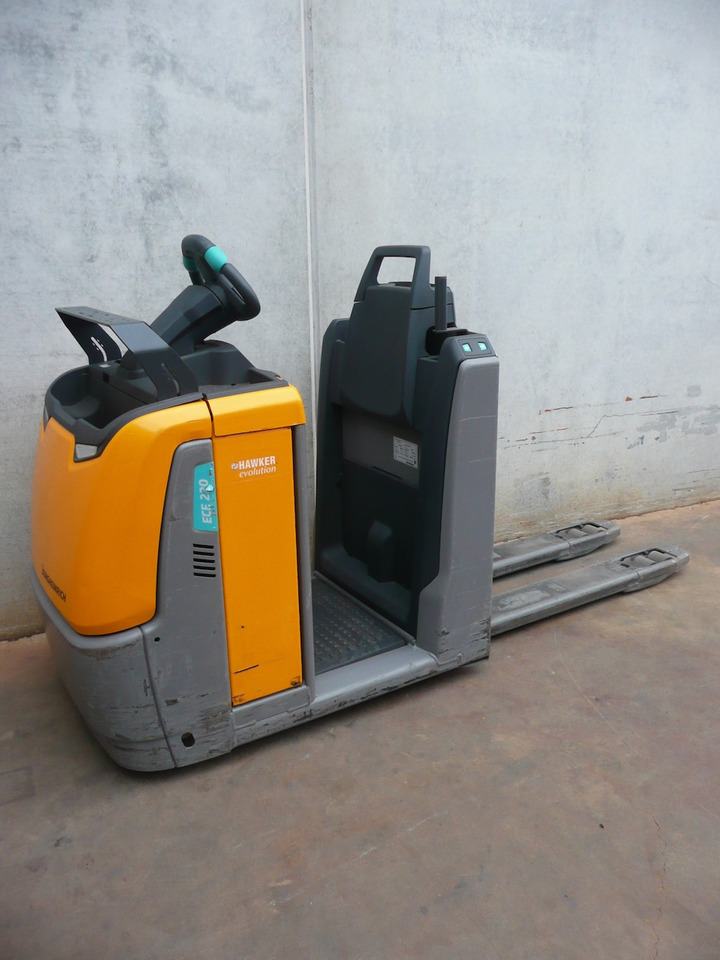 Jungheinrich ECE 220 1250x540mm - Order picker: picture 3 Jungheinrich ECE 220 1250x540mm - Order picker: picture 3