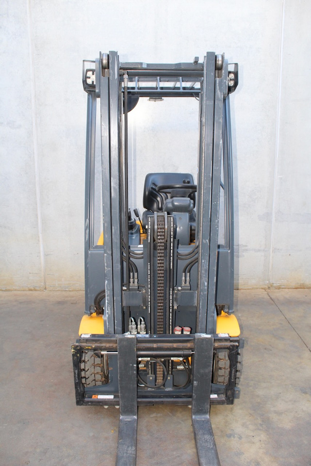 Jungheinrich EFG 113 310 ZZ - Electric forklift: picture 5 Jungheinrich EFG 113 310 ZZ - Electric forklift: picture 5