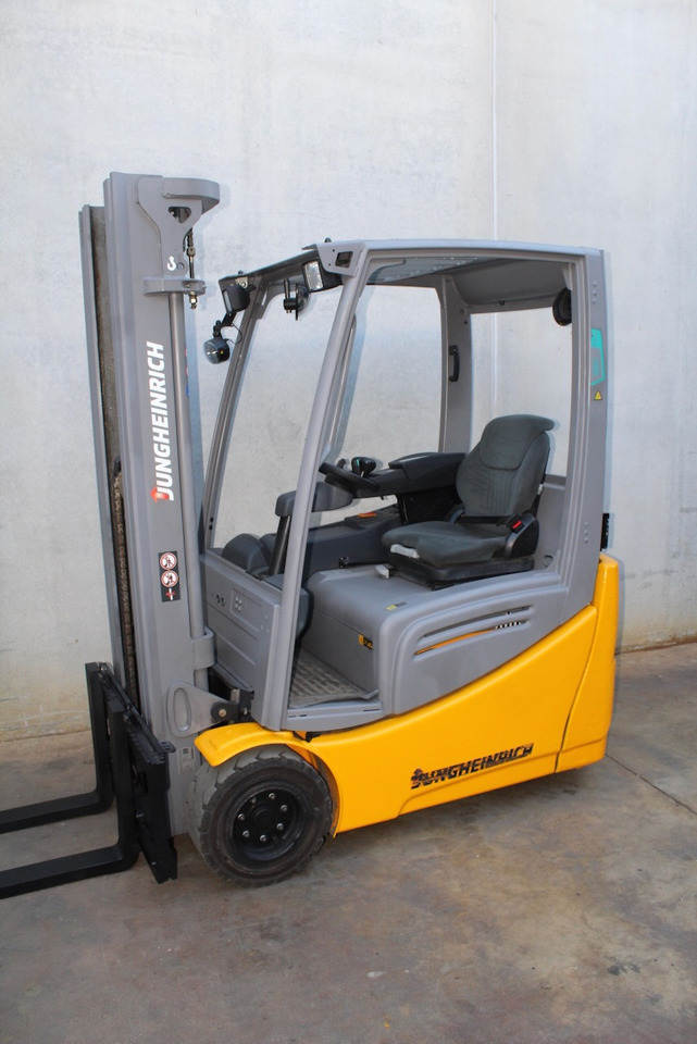 Jungheinrich EFG 218k 480 DZ LI-ION - Electric forklift: picture 3 Jungheinrich EFG 218k 480 DZ LI-ION - Electric forklift: picture 3