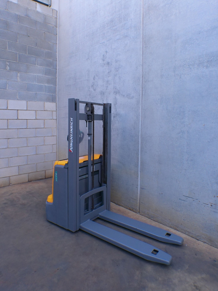 Jungheinrich EJC 110 250 ZT Li-Ion - Stacker: picture 4 Jungheinrich EJC 110 250 ZT Li-Ion - Stacker: picture 4