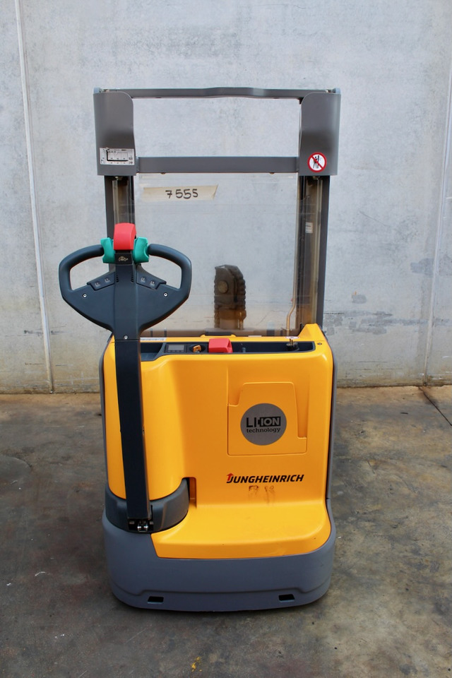 Jungheinrich EJC 110 250 ZZ LI-ion - Stacker: picture 5 Jungheinrich EJC 110 250 ZZ LI-ion - Stacker: picture 5