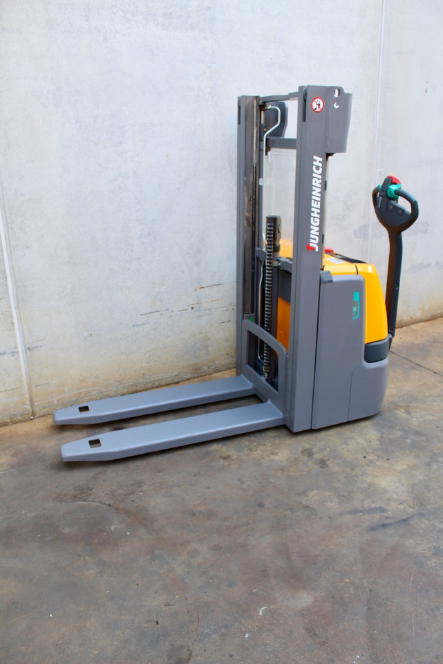 Jungheinrich EJC 110 250 ZZ LI-ion - Stacker: picture 2 Jungheinrich EJC 110 250 ZZ LI-ion - Stacker: picture 2