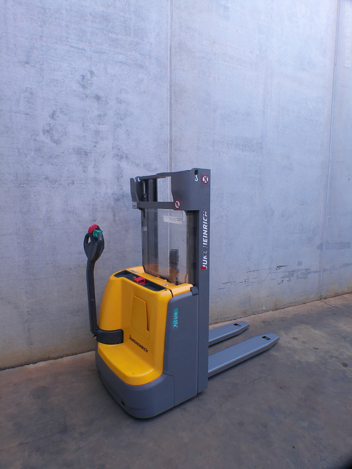 Jungheinrich EJC 110 250 ZZ - Stacker: picture 3 Jungheinrich EJC 110 250 ZZ - Stacker: picture 3