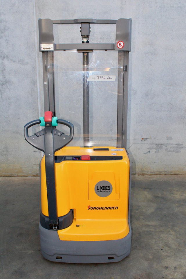 Jungheinrich EJC 212 320 ZT LI-ION - Stacker: picture 5 Jungheinrich EJC 212 320 ZT LI-ION - Stacker: picture 5