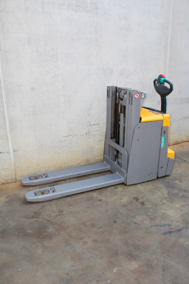 Jungheinrich EJD 222 205 DT - Stacker: picture 2 Jungheinrich EJD 222 205 DT - Stacker: picture 2