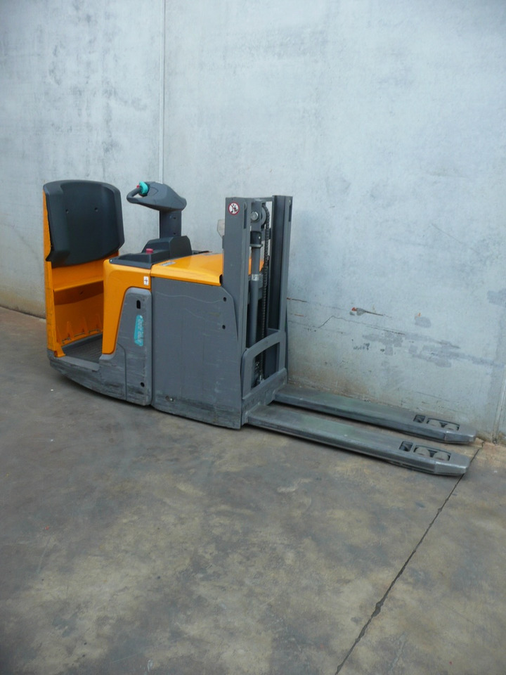 Jungheinrich ERD 220 166 ZT - Stacker: picture 4 Jungheinrich ERD 220 166 ZT - Stacker: picture 4