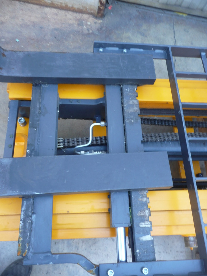 Reach truck Jungheinrich ETV 214 872 DZ: picture 12