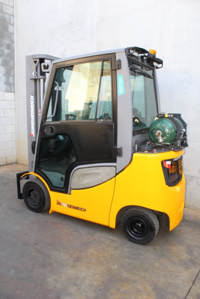 Jungheinrich TFG 320s 350 ZT - LPG forklift: picture 4 Jungheinrich TFG 320s 350 ZT - LPG forklift: picture 4