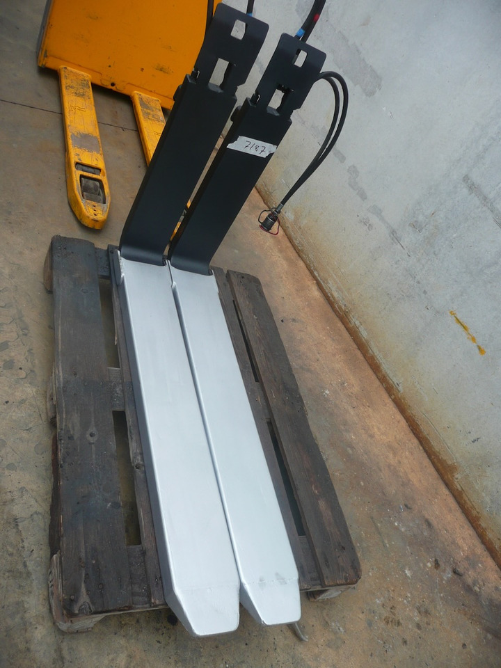 KAUP HORQUILLAS EXTENSIBLES 4.8T180CT - Forks for Material handling equipment: picture 1 KAUP HORQUILLAS EXTENSIBLES 4.8T180CT - Forks for Material handling equipment: picture 1