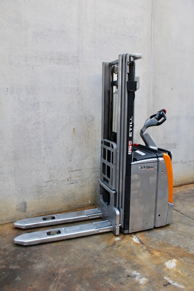 Still EXV-SF14 - Stacker: picture 2 Still EXV-SF14 - Stacker: picture 2