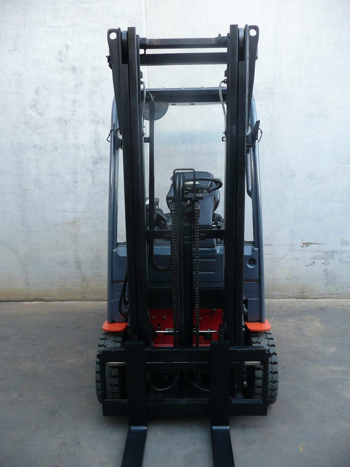Toyota 8FBE15T - Electric forklift: picture 5 Toyota 8FBE15T - Electric forklift: picture 5