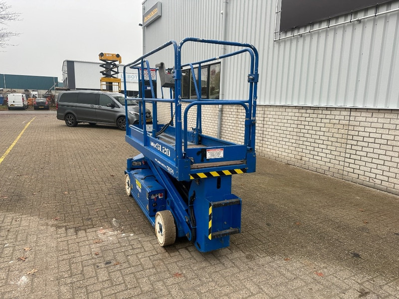 Scissor lift UpRight SL20: picture 10