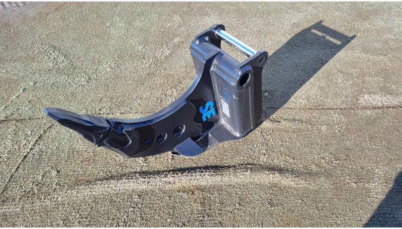 SE Equipment / Planeringsbalk / Avjämningsbalk / A - Attachment for Construction machinery: picture 4 SE Equipment / Planeringsbalk / Avjämningsbalk / A - Attachment for Construction machinery: picture 4